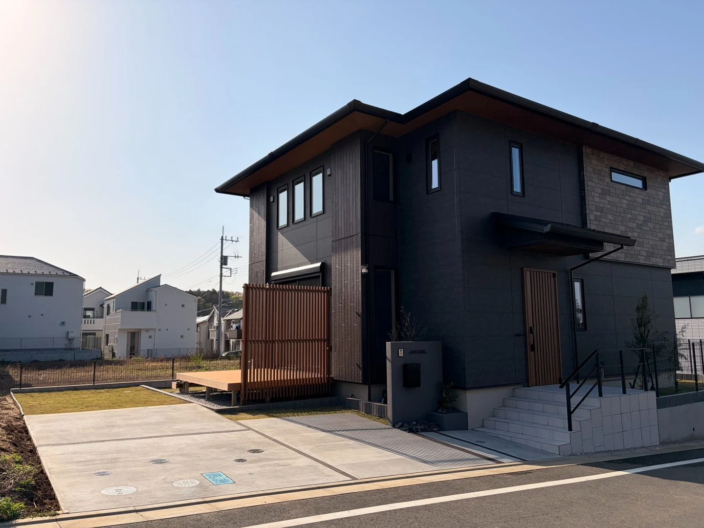 東京都稲城市の新築外構工事 施工写真1